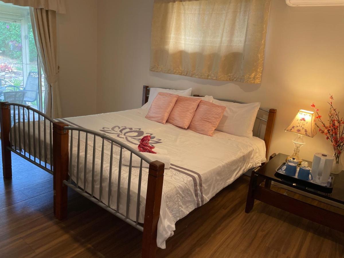 Theme Parks Amituofo Homestay Gold Coast Exterior photo