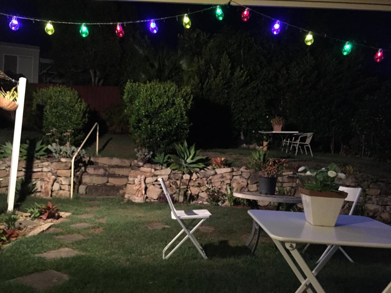 Theme Parks Amituofo Homestay Gold Coast Exterior photo